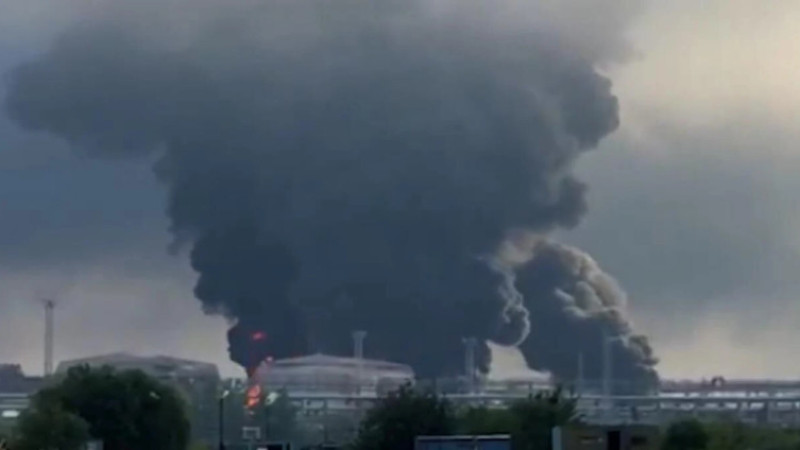 Russian Defense Ministry: Warehouse and Vessel Hit in Kyiv and Odesa